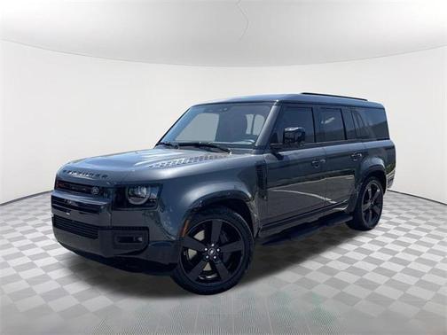 2025 Land Rover Defender 130 P400 X-Dynamic SE