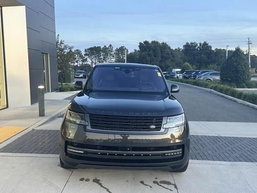 2023 Land Rover Range Rover P530 SE