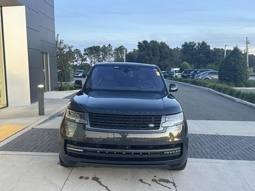2023 Land Rover Range Rover P530 SE