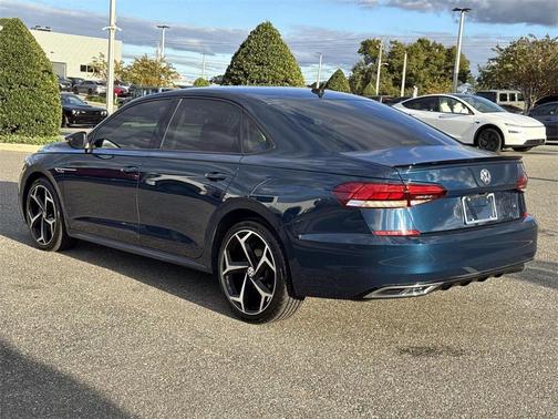 2020 Volkswagen Passat 2.0T R-Line