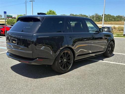 2025 Land Rover Range Rover P400 SE 7 Seat