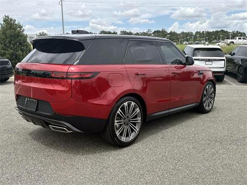 2025 Land Rover Range Rover Sport SE