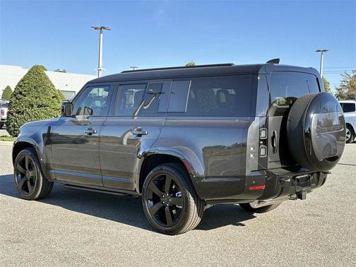 2026 Land Rover Defender P400 X-Dynamic SE