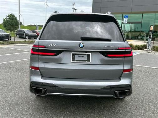 2025 BMW X7 xDrive40i