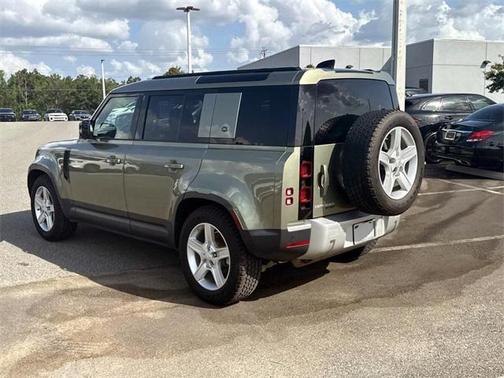 2020 Land Rover Defender 110 SE
