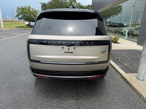 Batumi Gold Premium Metallic 2023 Land Rover Range Rover P530 SE