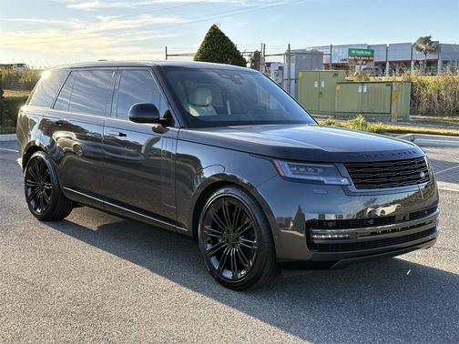 2026 Land Rover Range Rover P530 SE 7 Seat