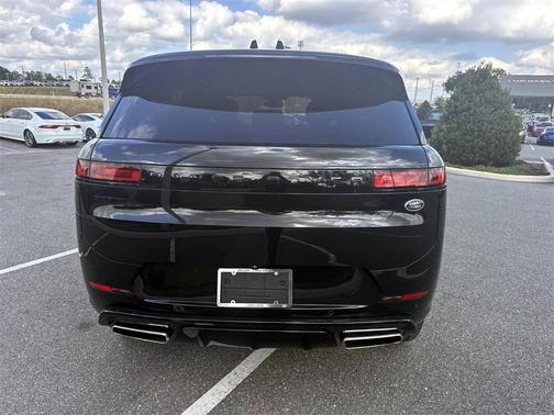 2023 Land Rover Range Rover Sport SE