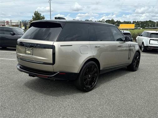 2025 Land Rover Range Rover P530 SE 7 Seat