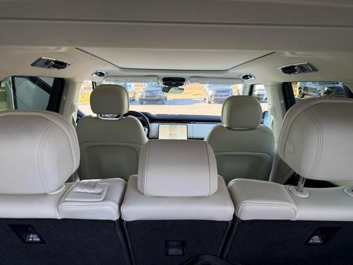 2024 Land Rover Range Rover P530 SE