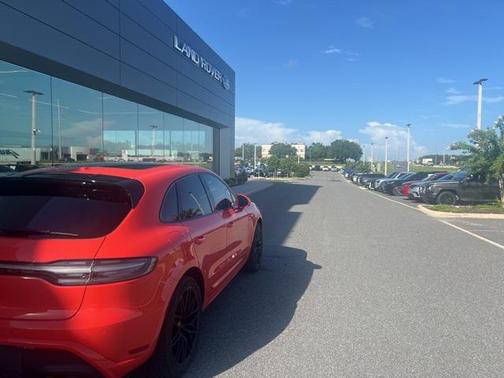 2023 Porsche Macan GTS