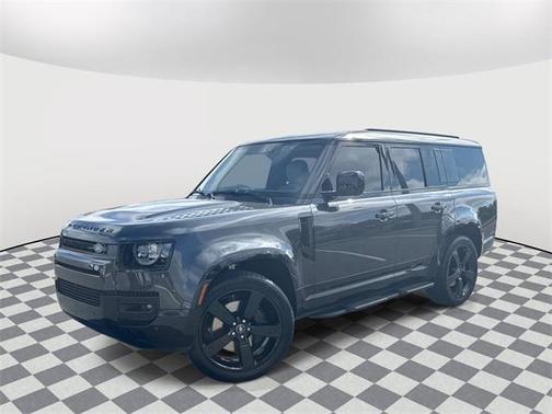 2025 Land Rover Defender 130 P400 X-Dynamic SE
