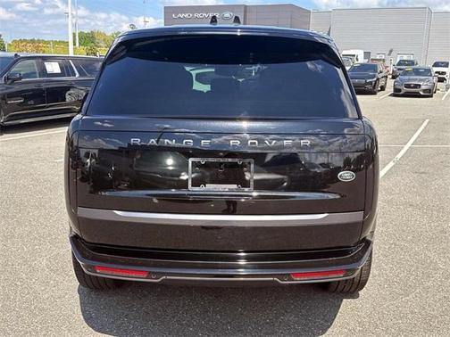 2023 Land Rover Range Rover P530 SE