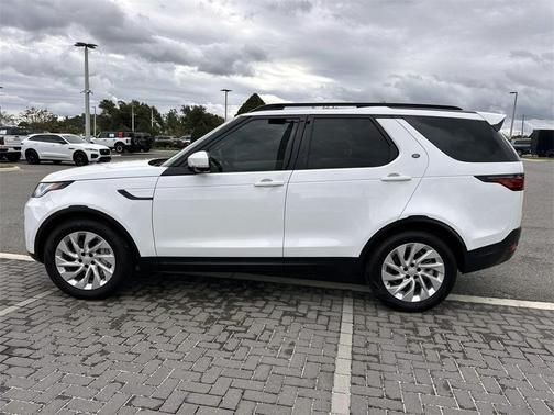 2023 Land Rover Discovery P300 S