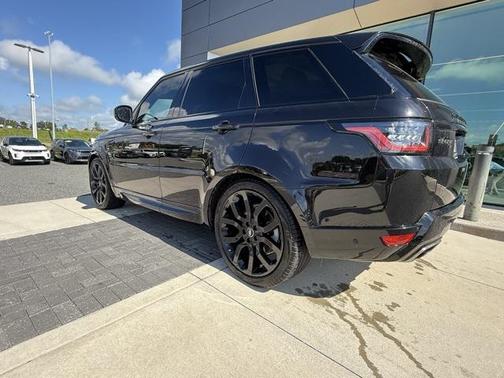2022 Land Rover Range Rover Sport HSE Silver Edition
