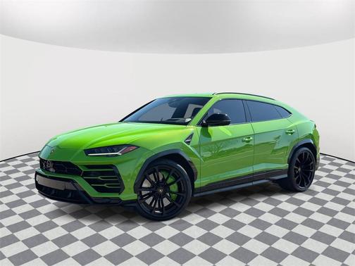 2021 Lamborghini Urus Pearl Capsule