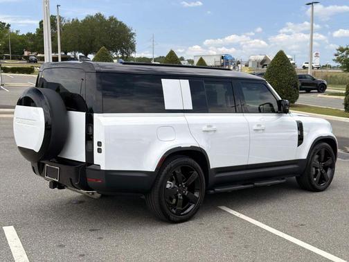 Fuji White 2026 Land Rover Defender P300 S