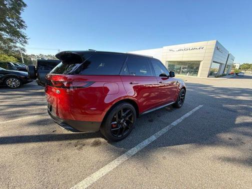 Firenze Red Metallic 2023 Land Rover Range Rover Sport SE
