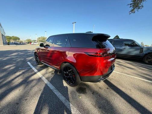 Firenze Red Metallic 2023 Land Rover Range Rover Sport SE