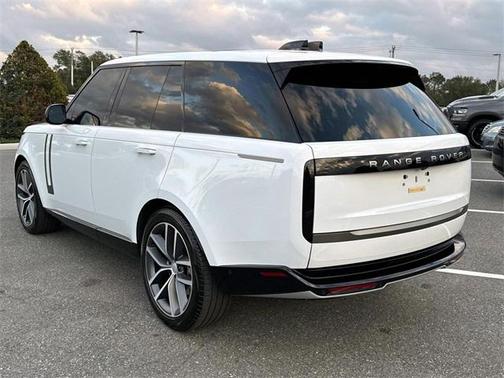 2024 Land Rover Range Rover P530 SE