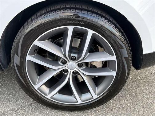 2024 Land Rover Range Rover P530 SE