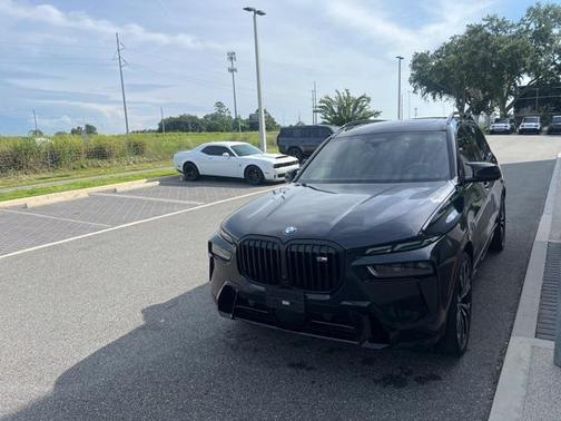 2024 BMW X7 M60i