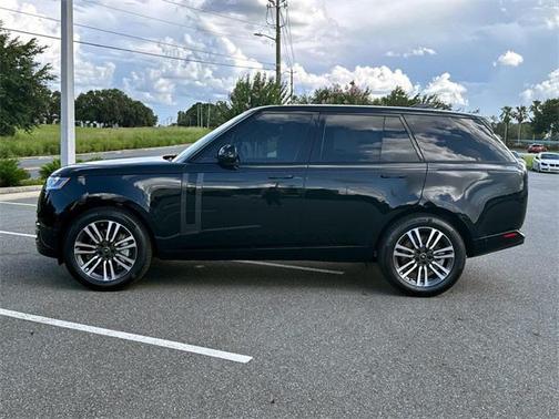 2025 Land Rover Range Rover P530 SE