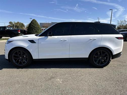 2024 Land Rover Range Rover Sport SE