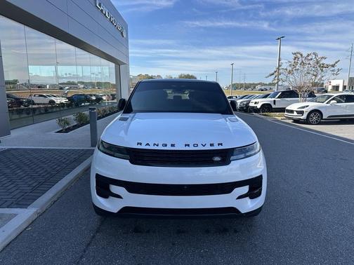 2024 Land Rover Range Rover Sport SE