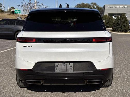 2024 Land Rover Range Rover Sport SE
