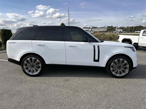 2026 Land Rover Range Rover P400 SE