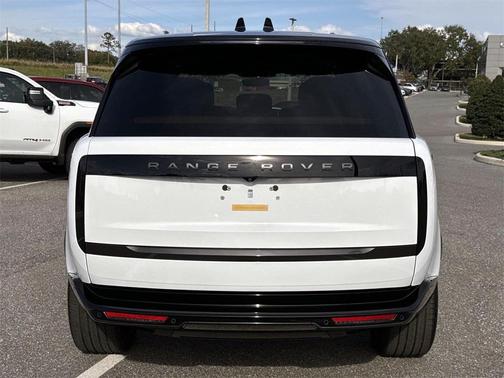 2026 Land Rover Range Rover P400 SE