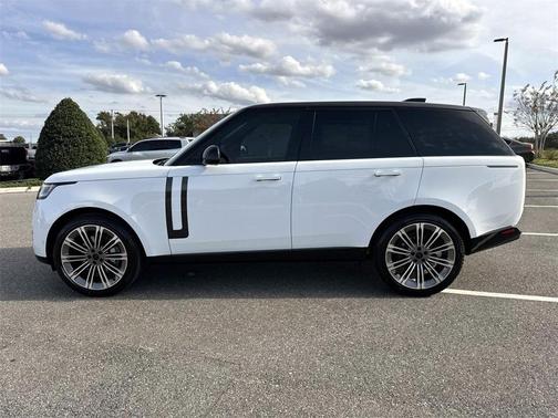 2026 Land Rover Range Rover P400 SE