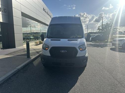 2022 Ford Transit-350 Base