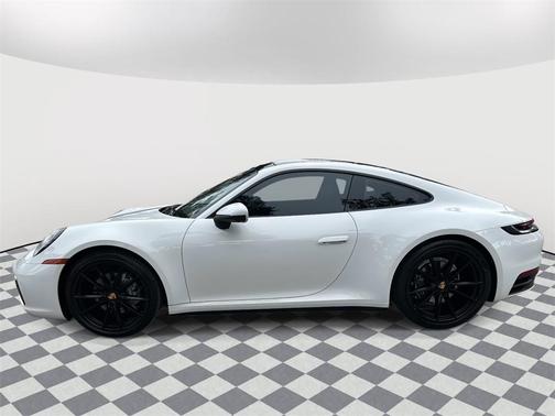 2021 Porsche 911 Carrera
