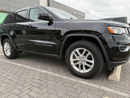2017 Jeep Grand Cherokee Laredo