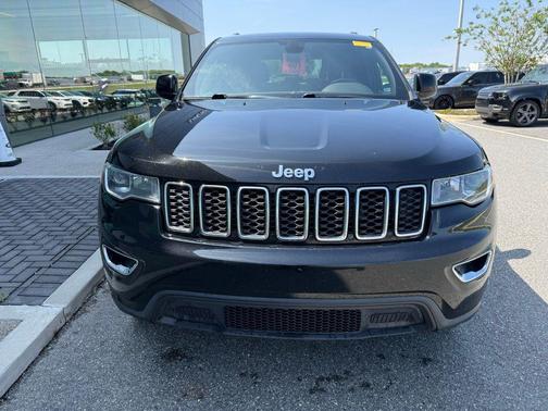 2017 Jeep Grand Cherokee Laredo