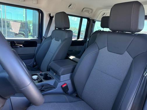 2024 INEOS Grenadier AWD