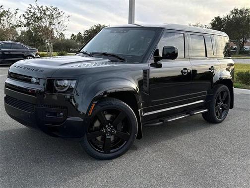 2025 Land Rover Defender 110 P500 X-Dynamic SE