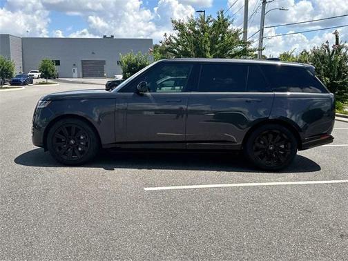 2023 Land Rover Range Rover P400 SE