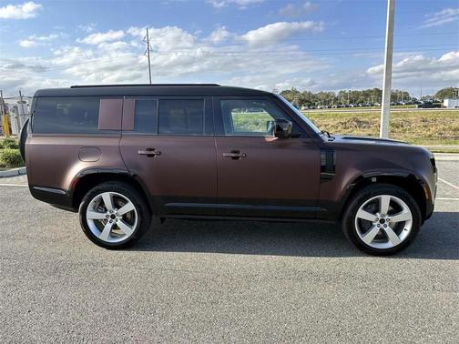 2026 Land Rover Defender P400 X-Dynamic SE