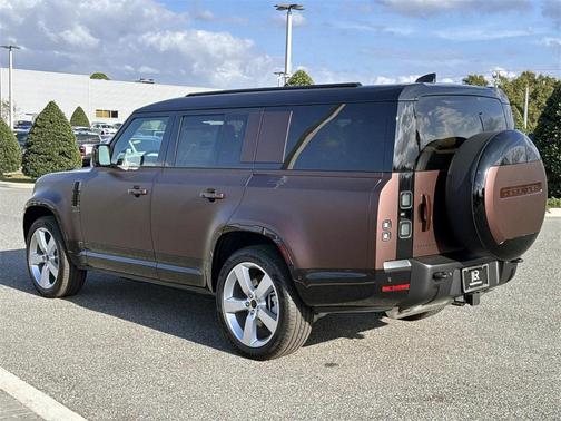 2026 Land Rover Defender P400 X-Dynamic SE