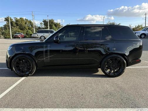 2026 Land Rover Range Rover P400 SE