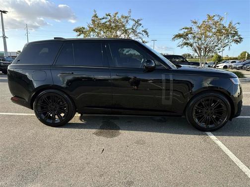 2026 Land Rover Range Rover P400 SE