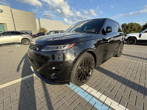 2025 Land Rover Range Rover Sport SE