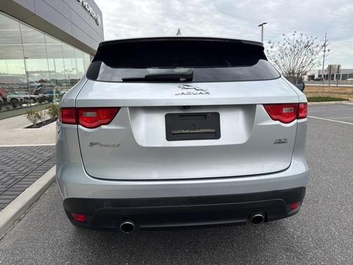 2019 Jaguar F-PACE 30t Prestige