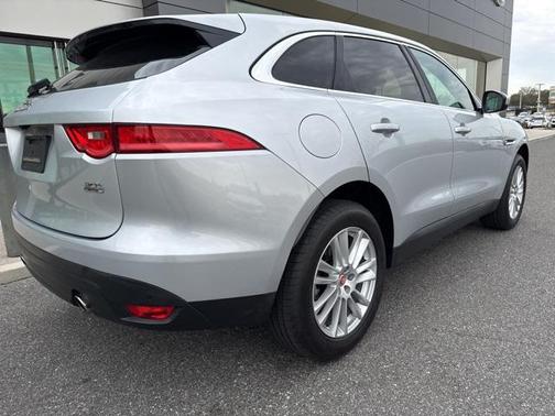 2019 Jaguar F-PACE 30t Prestige