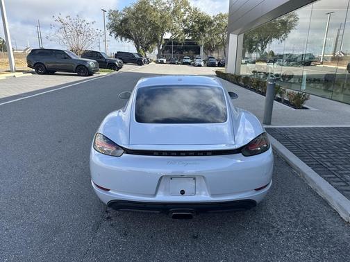 2024 Porsche 718 Cayman Base