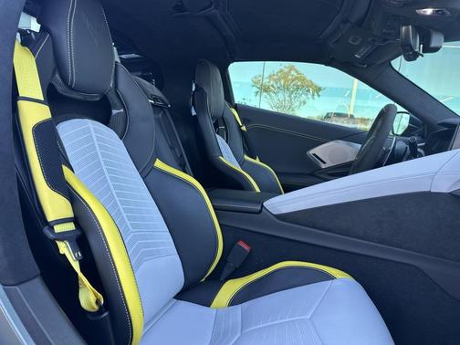 2022 Chevrolet Corvette Stingray w/3LT