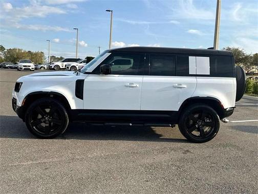 2025 Land Rover Defender 110 P500 X-Dynamic SE